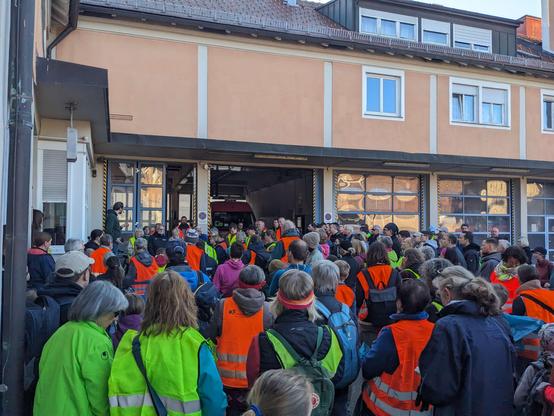 Versammlung und Koordination
